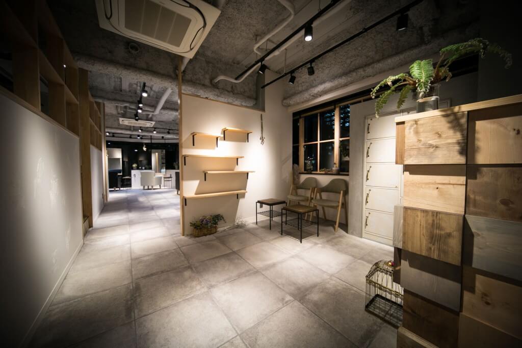 LESS / Aichi