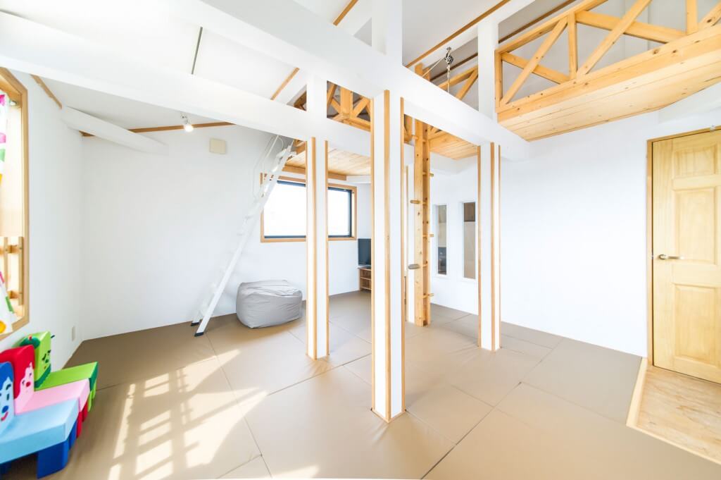 BELEA 極楽店 / Aichi