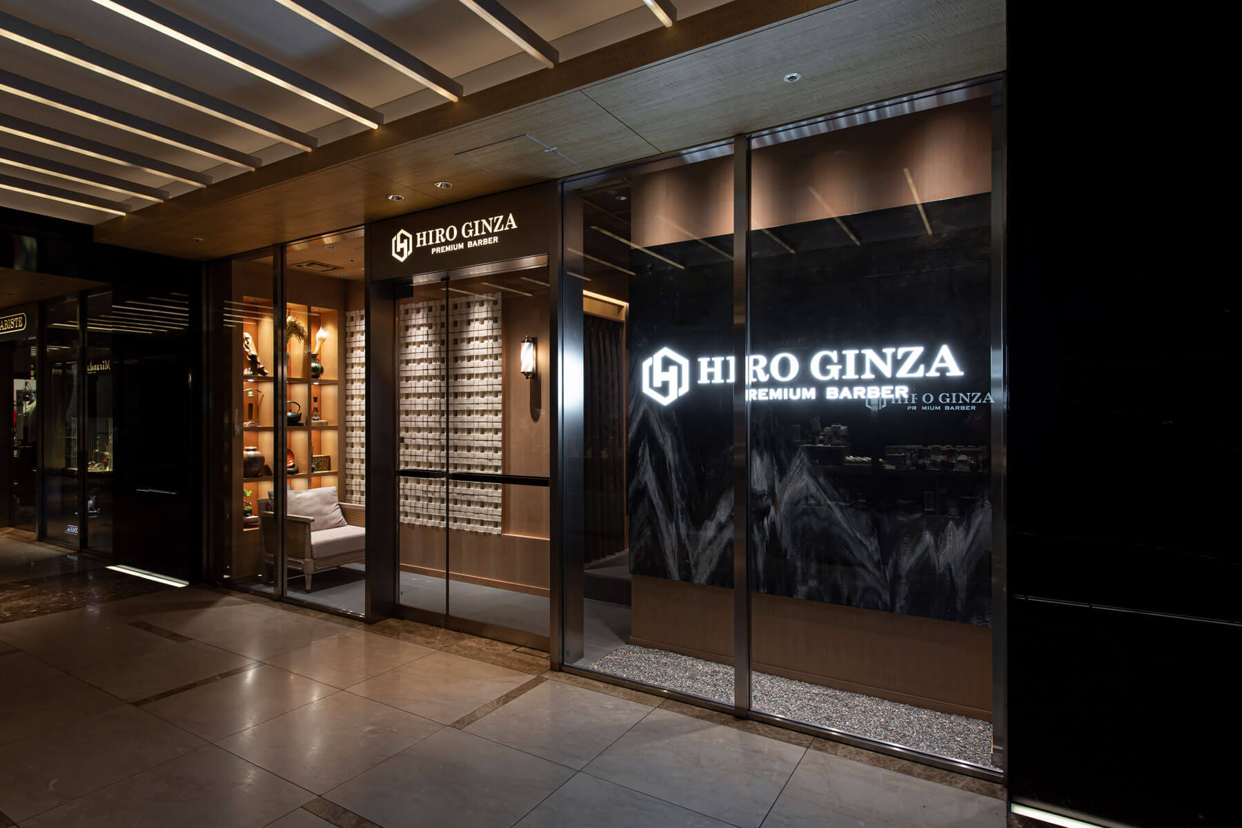 HIROGINZA PREMIUM BARBERパレスホテル東京店/Tokyo